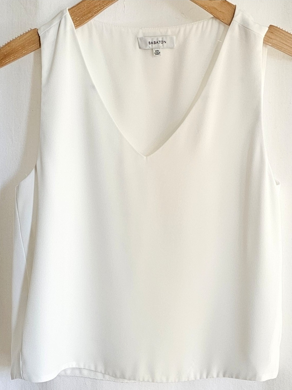 Aritzia Babaton Murphy White Sleeveless Chiffon Blouse Top - Picture 3 of 16